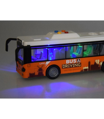 Didelis autobusas garsai atidaro duris 1:16 ZA4634